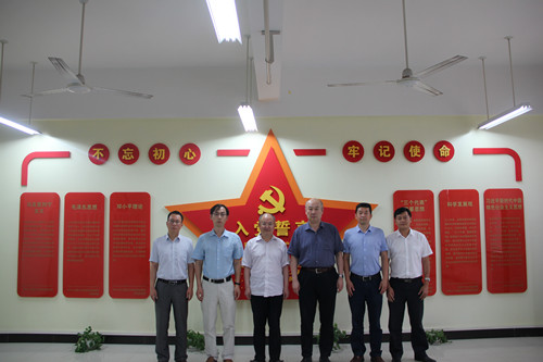 e6c0bd2438c44abf855e407beb623042.jpg 电竞实时比赛数据