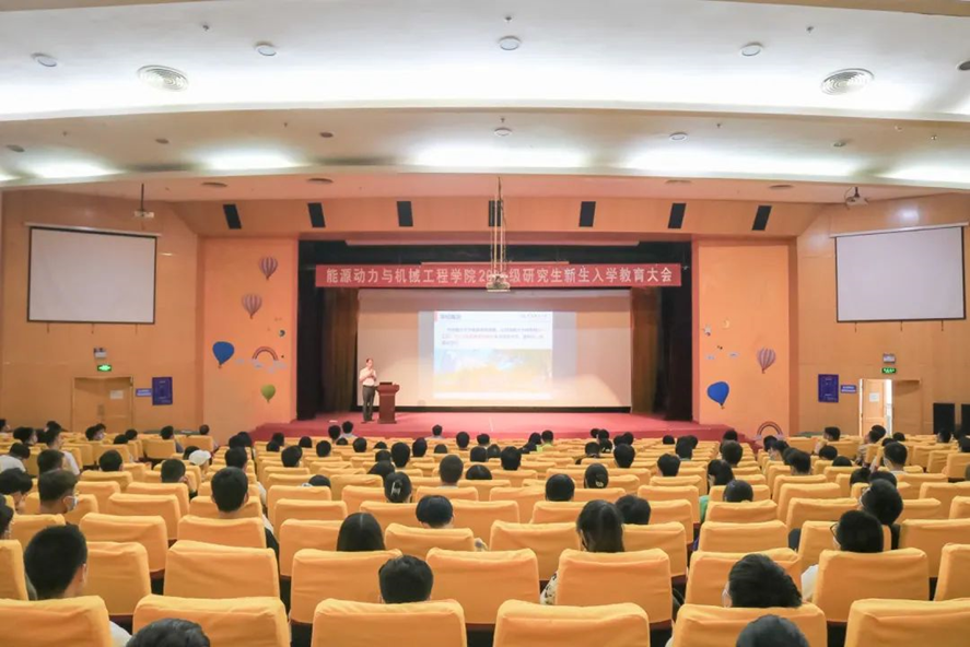 4828f22e429d4d42ad807e631b347d1b.png 电竞实时比赛数据