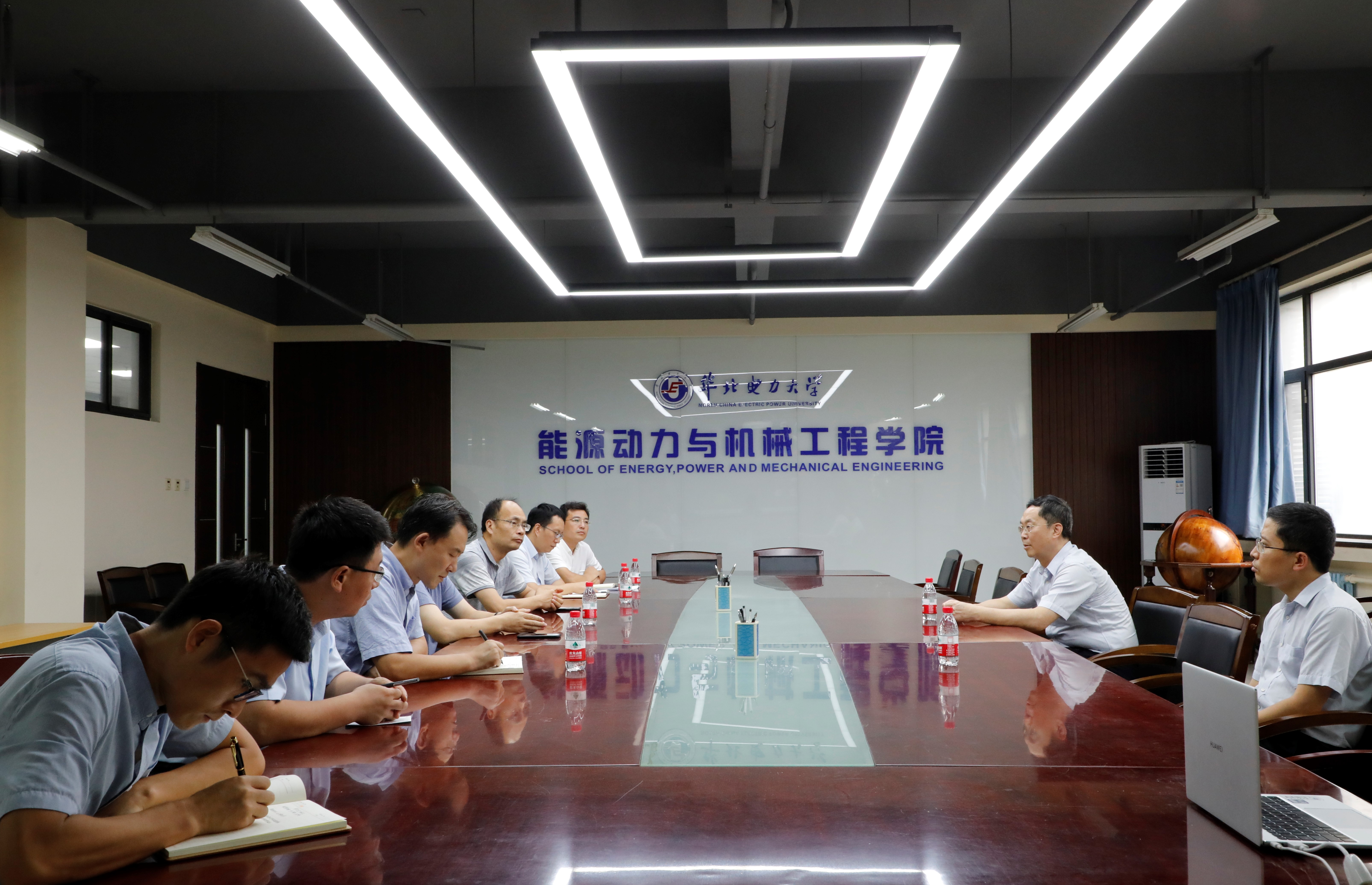 4cb3d3284d8e4fceaee23da63974bfda.jpg 电竞实时比赛数据